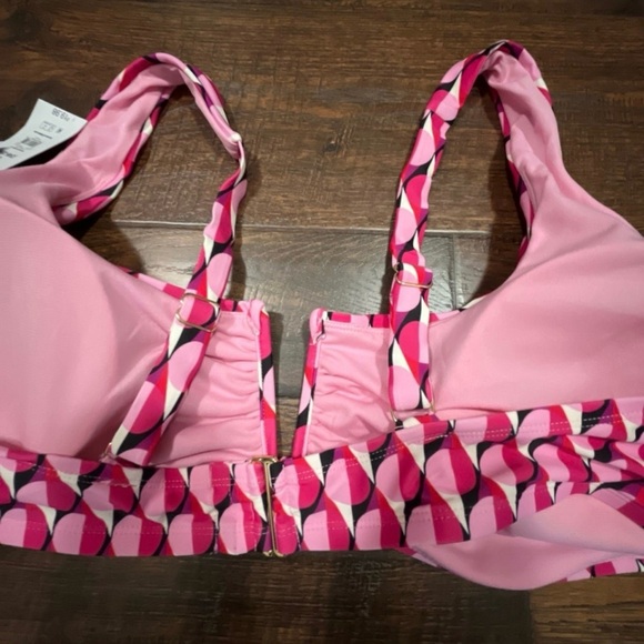 Time and Tru Women's 2X (20W-22W) Plus Size Geo Print V-Wire Bikini Swimwear Top - Picture 8 of 13